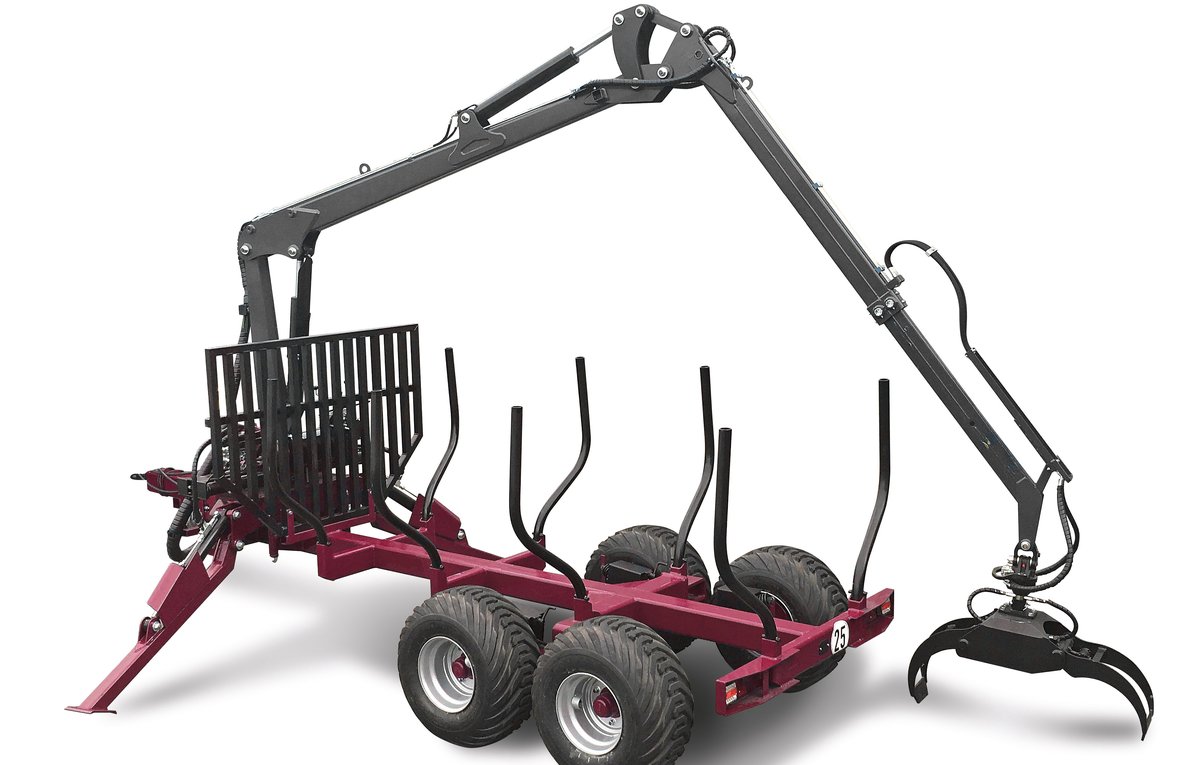 Rückewagen 9.600kg mit Kran 7,4m
