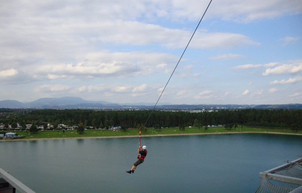 zipline-flyingfox-schwarzlsee-graz-1500x956-web-bild2.jpg