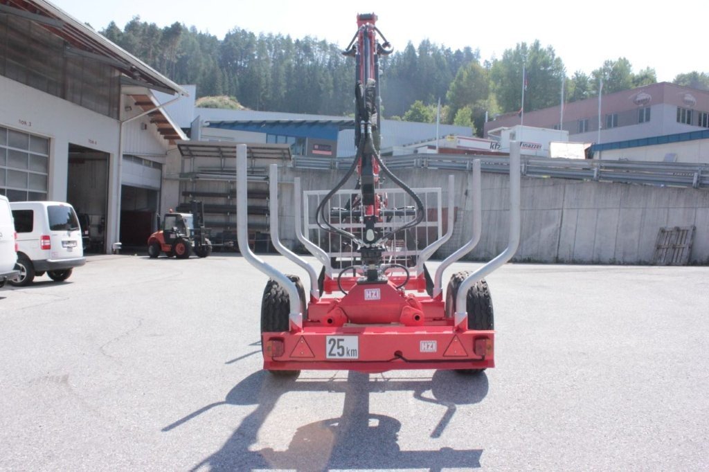 Rückewagen 5 Tonnen mit Forst-Teleskopkran 6m - 4.jpg