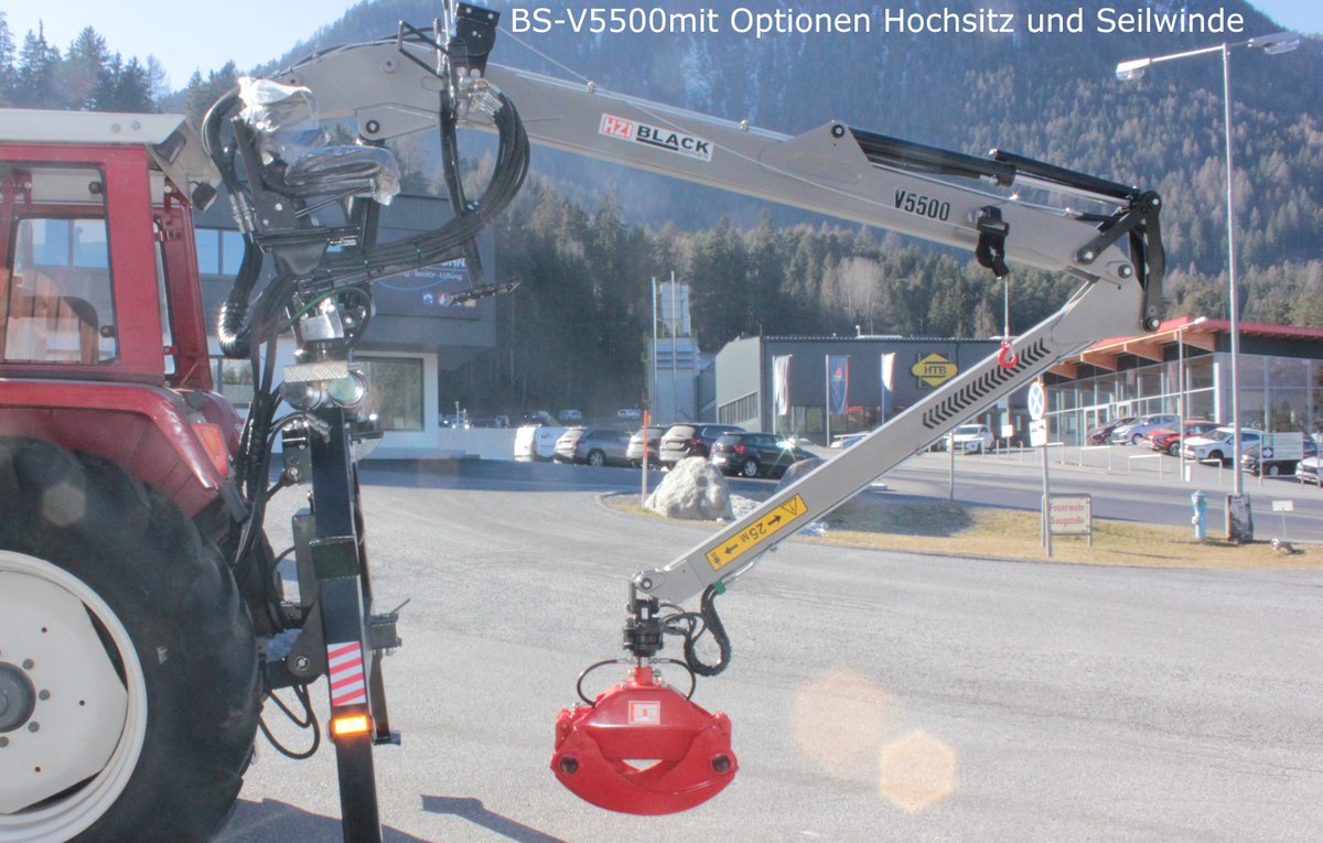 BS-V5500A mit Winde und Hochsitz.JPG